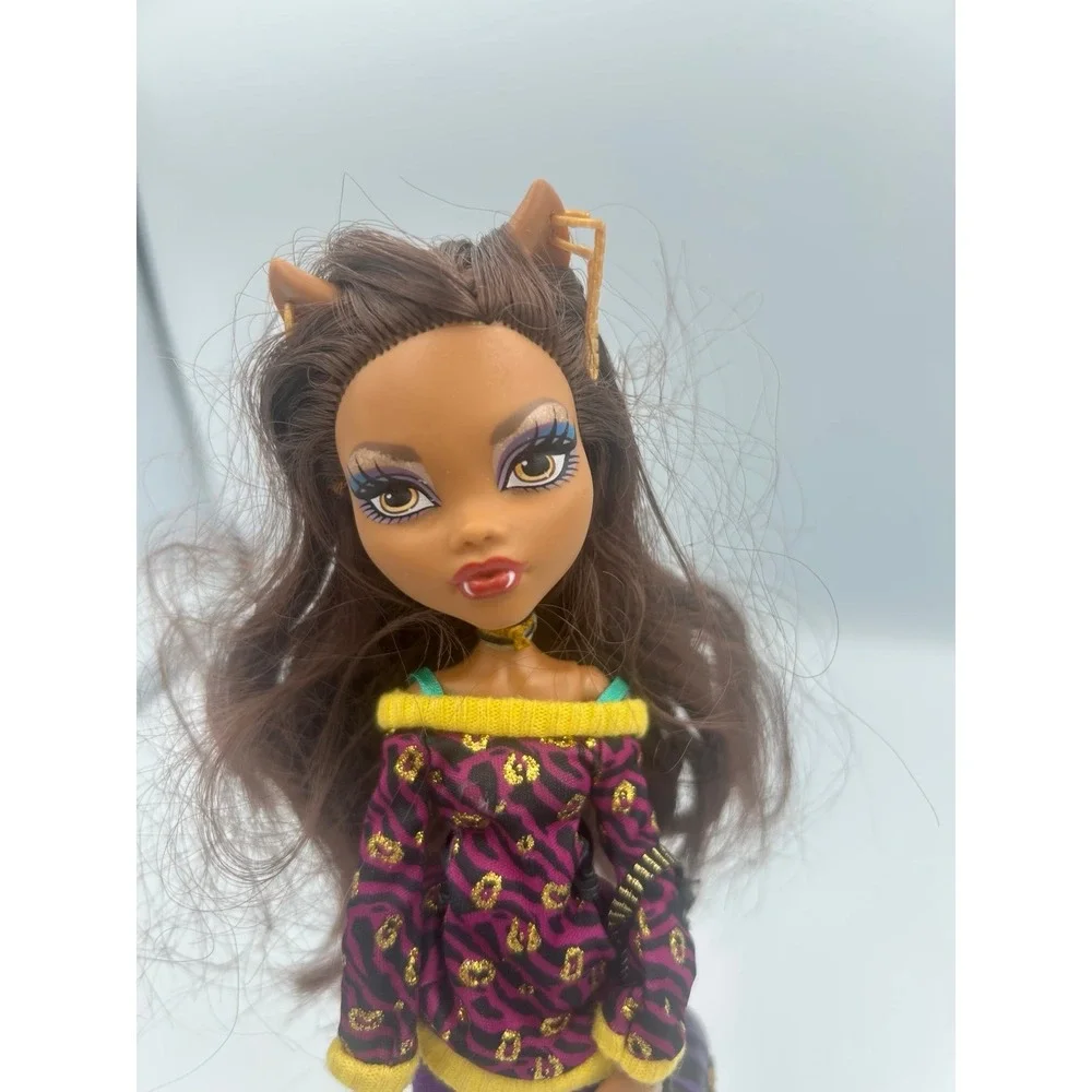 Monster High Schools Out Clawdeen Wolf fashion doll
